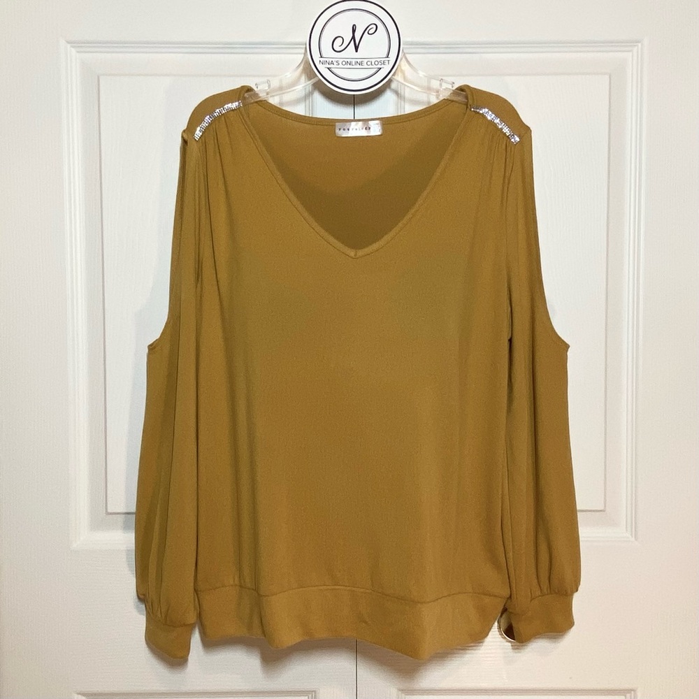 RETROLOGY Women’s V-Neck Top Cold Shoulder Blouse/Sweater Mustard Yellow